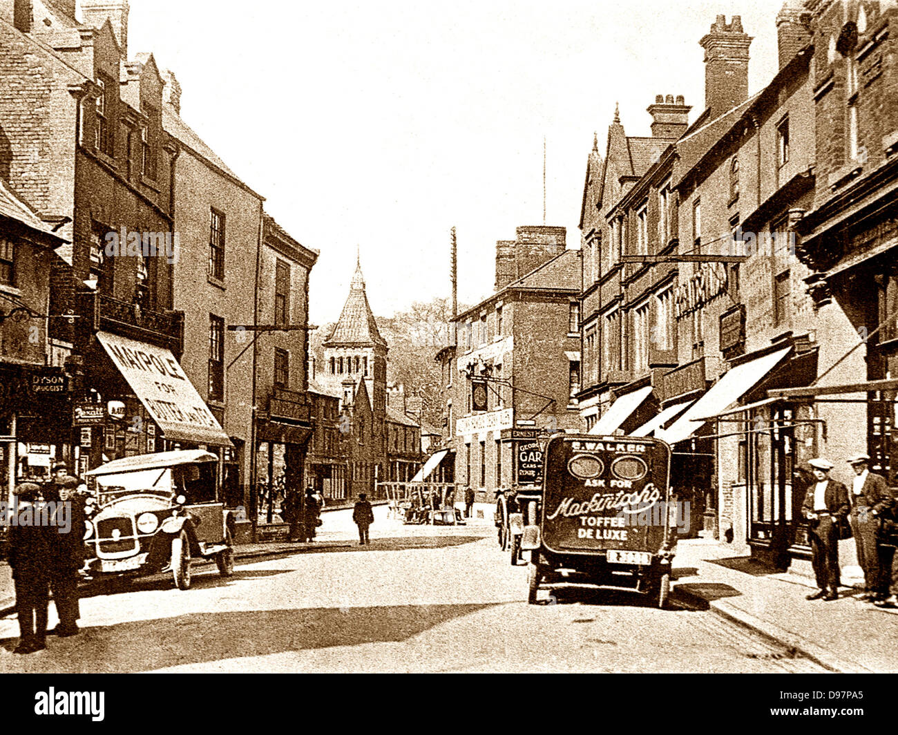 Alfreton High Street probably 1920s Stock Photo Alamy