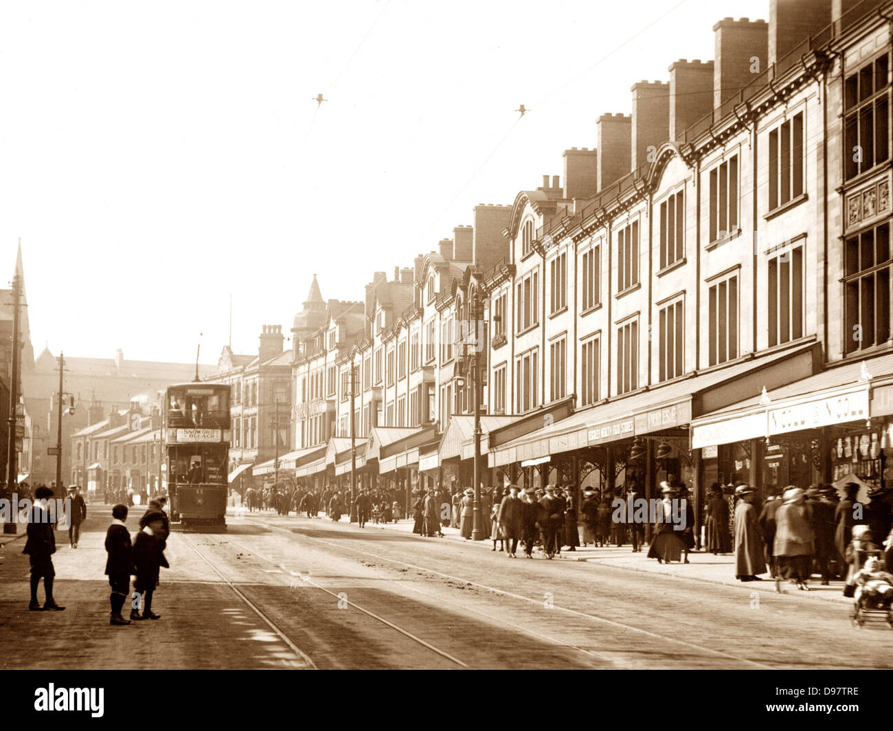 Keighley Cavendish Street early 1900s Stock Photo Alamy