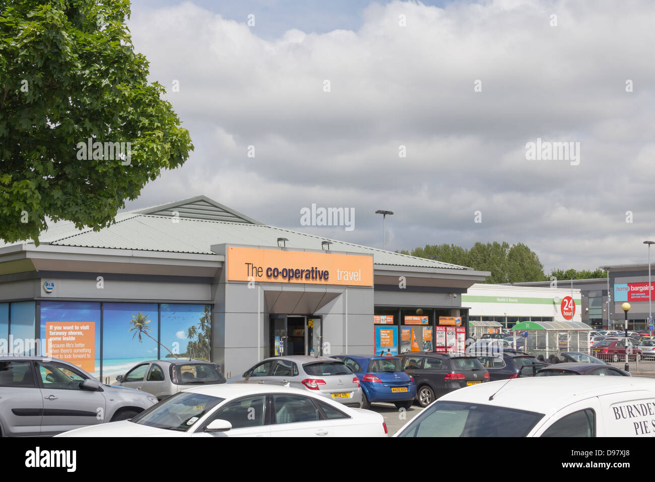 Co-operative Travel Agency at Burnden Retail Park, Manchester Road, Bolton Stock Photo