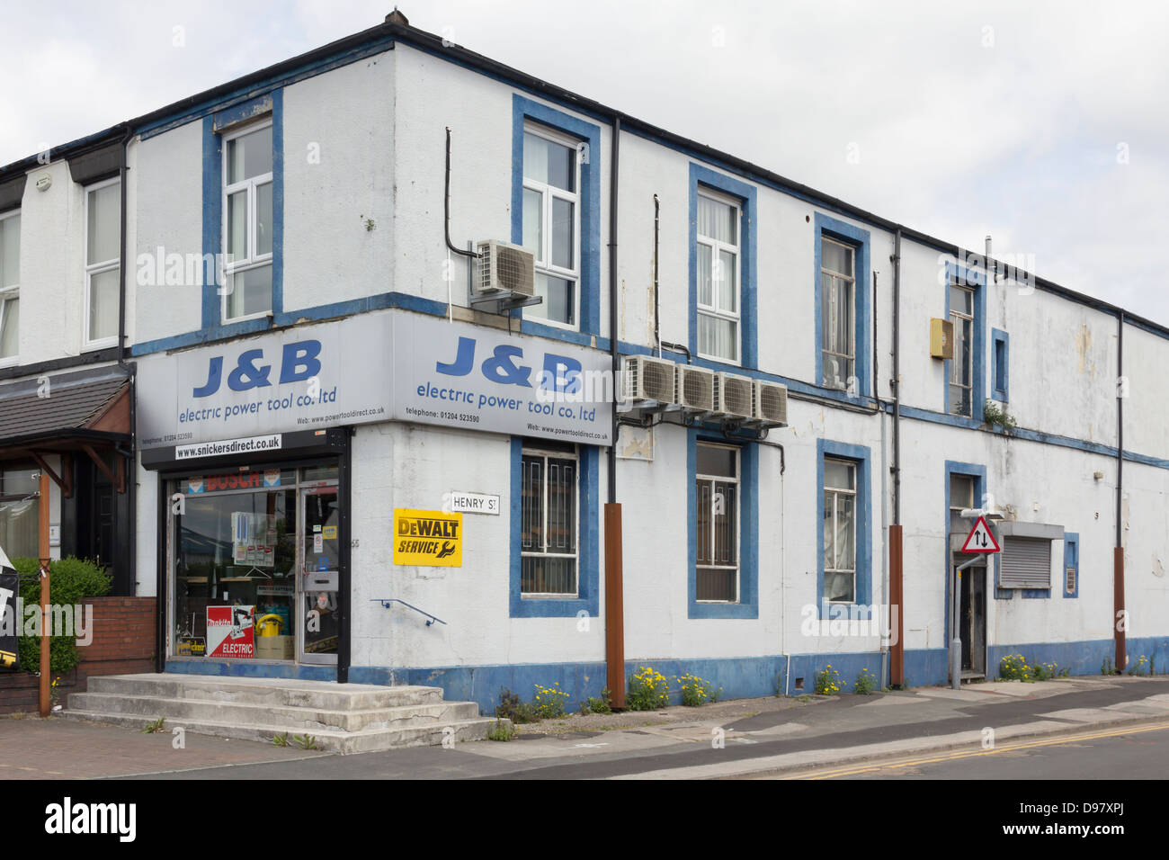 J & B Electric Power Tools C. Ltd. shop in Bolton. Sales and repair of electric power tools including DeWalt servicing. Stock Photo