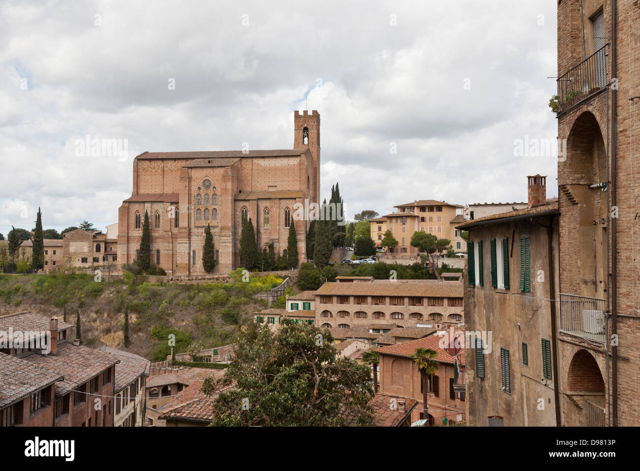 Basilica of San Domenico, Basilica Cateriniana,