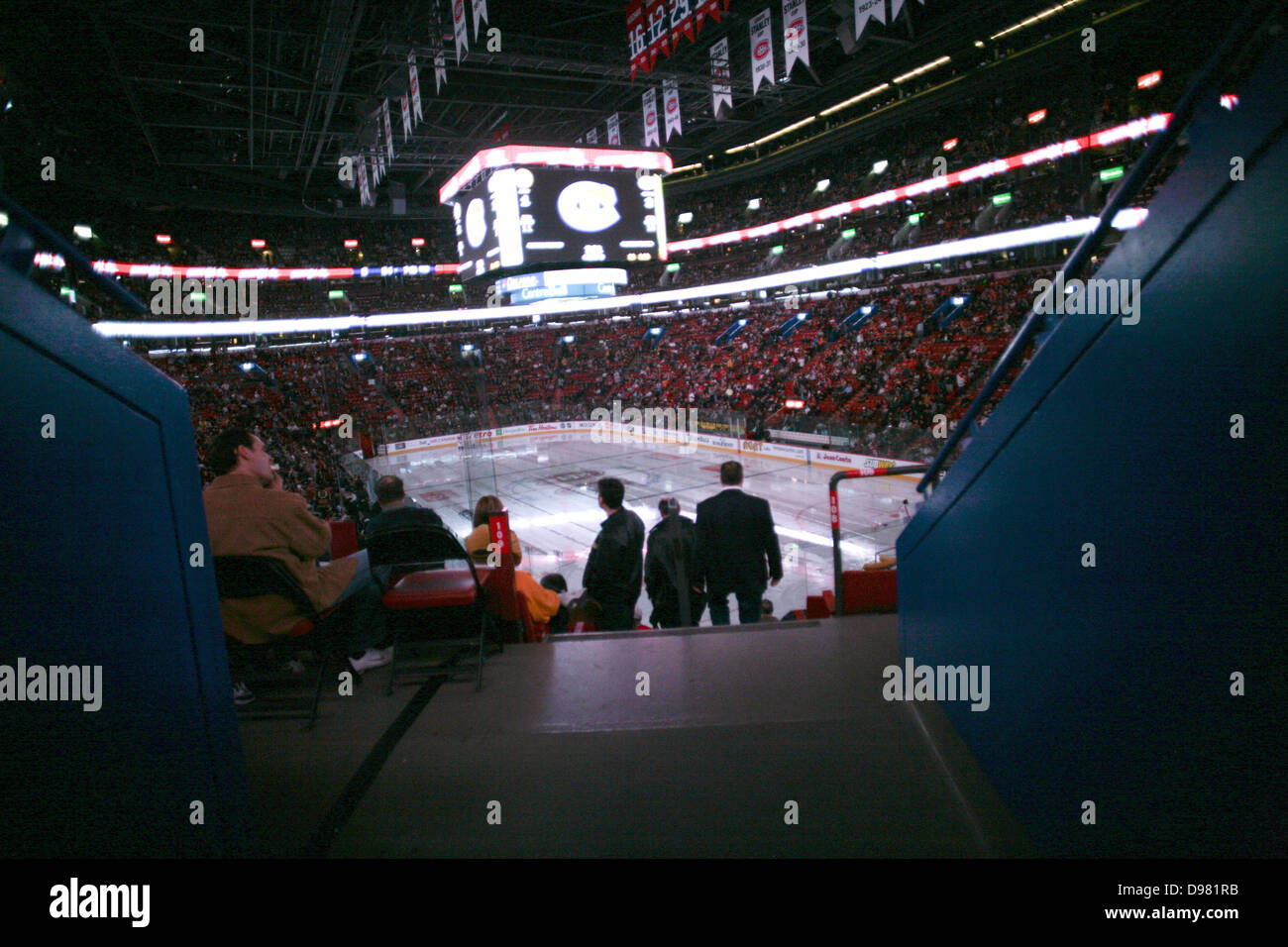 Bell centre montreal hockey canadiens hires stock photography and