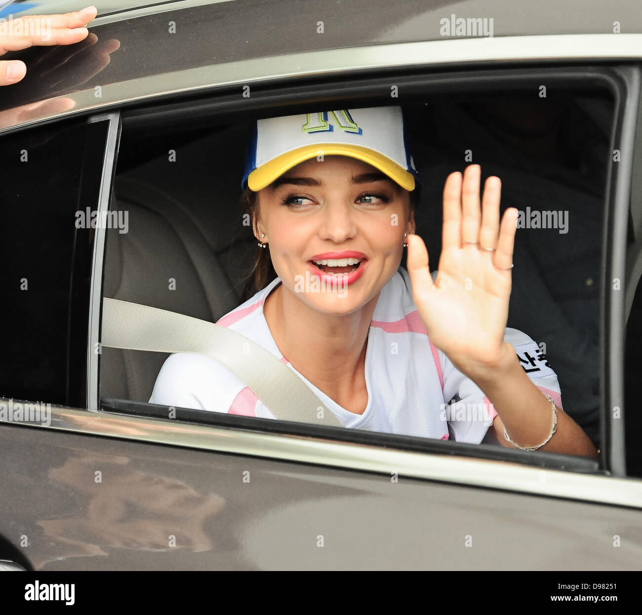 Seoul, South Korea. June 13, 2013.  Model Miranda Kerr leaves at the Jamsil Baseball Stadium in Seoul, South Korea, on June 13, 2013. Credit:  Aflo Co. Ltd./Alamy Live News Stock Photo