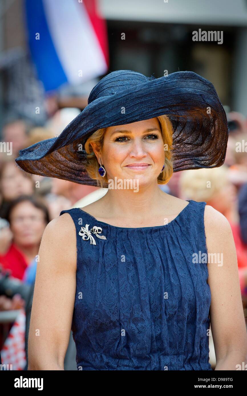 Roosendaal. the Netherlands, 12th June 2013. Queen Maxima of The Netherlands visits the province of Limburg during a tour through the Netherlands, 12 June 2013. The King and Queen visit Maastricht, Heerlen, Sittard-Geleen and Venlo. Photo: Patrick van Katwijk / NETHERLANDS AND FRANCE OUT/dpa/Alamy Live News Stock Photo