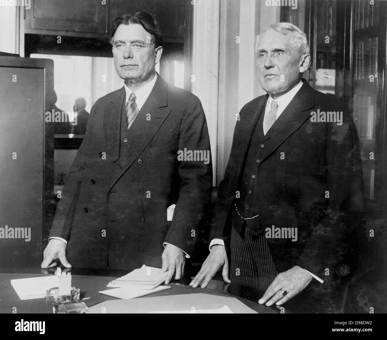 Frank B Kellogg, right, US Secretary of State 1925-1929, defending American interference in Nicaragua, 1927. Stock Photo