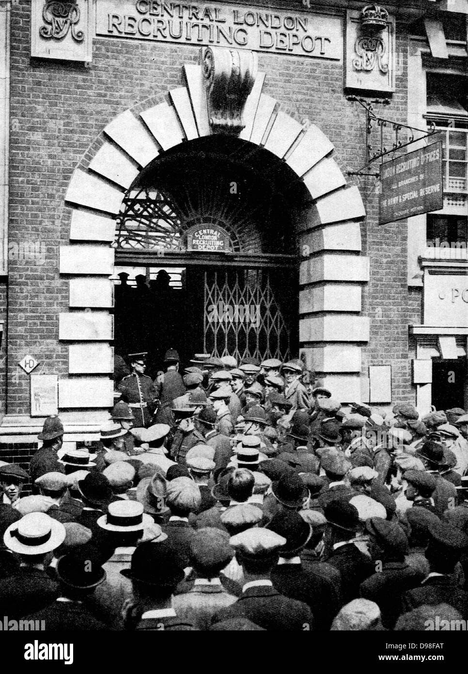 Central London Recruiting station for volunteers to join the army in the First World War Stock Photo