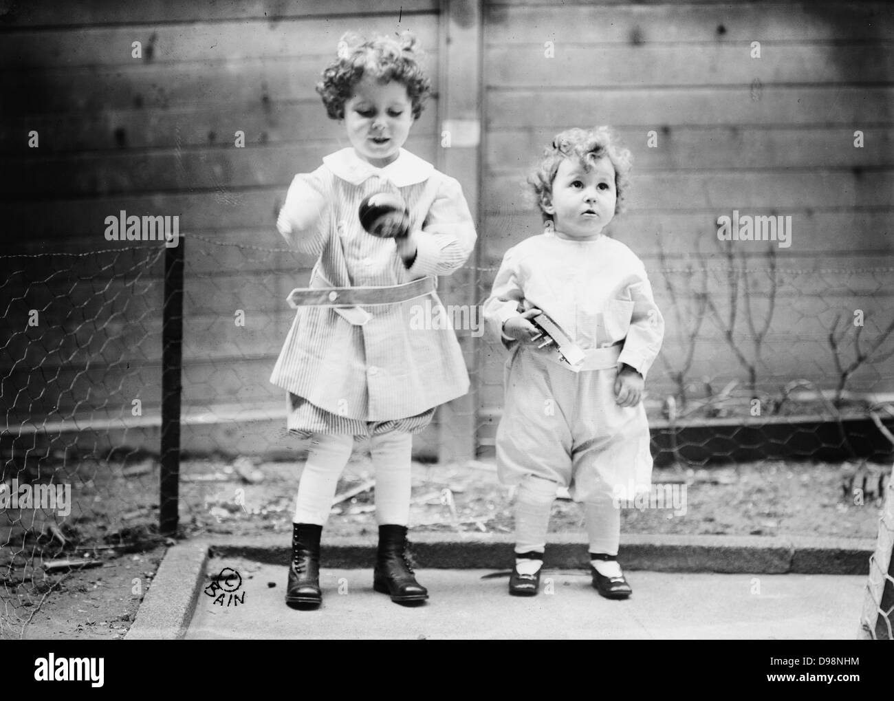 Survivors of the loss of RMS Titanic: Michel and Edmond Navratil (aged 4 and 2), French brothers whose father died in the disaster of 12 April 1912, but who were identified and reunited with their mother. Shipwreck Stock Photo