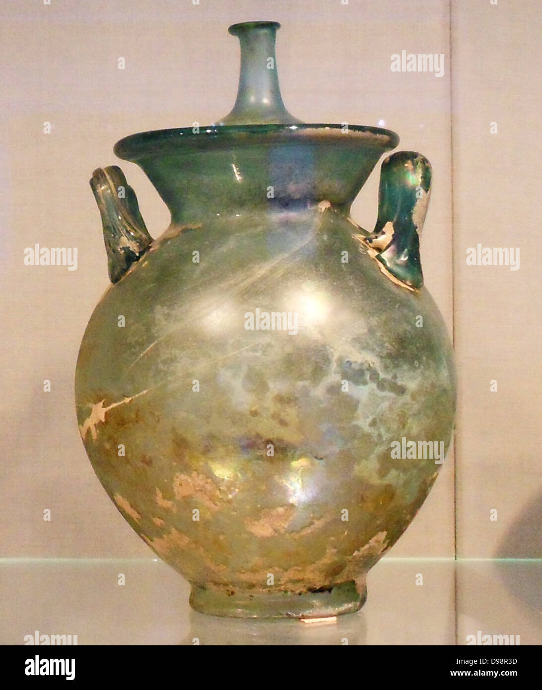 Glass cinerary urn with lid. Roman 1st century A.D. Stock Photo