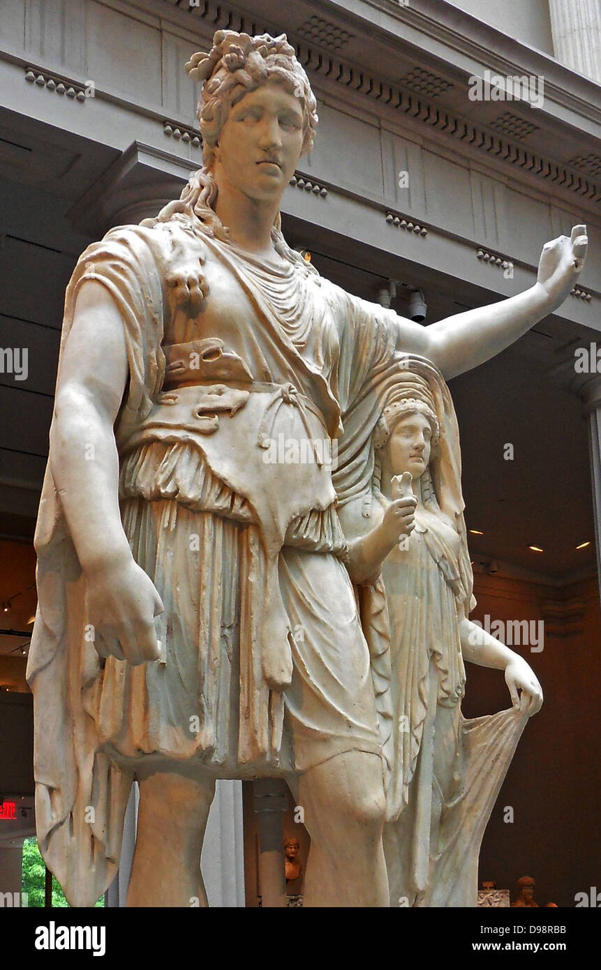 Dionysus roman statue hi-res stock photography and images - Alamy