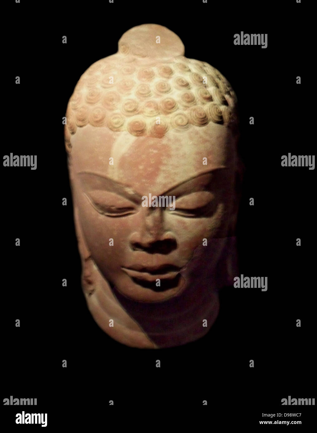 Head of Buddha. Gupta dynasty (320-600 A.D). Sandstone carving from northern India, Mathura (city) Uttar Pradesh Stock Photo
