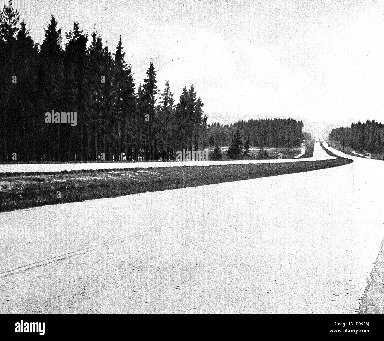 Color photographs of Europe in 1936 Color photographs of Europe in 1936