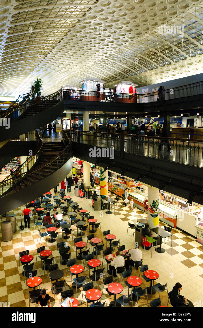 Union station food court washington dc hi res stock photography and Union station food court washington dc hi res stock photography and