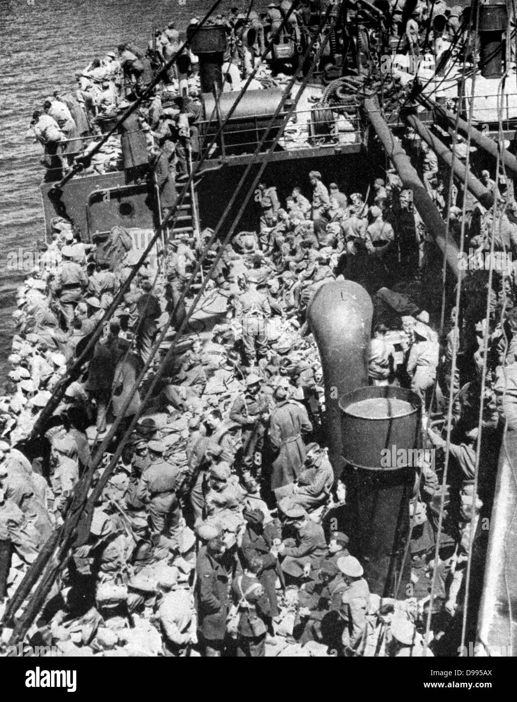 Following Battle of France and fall of Paris in May 1940, members of the British Expeditionary Force left in France after evacuation of Dunkirk made their way to Channel ports not yet in German hands to find transport to England. Stock Photo