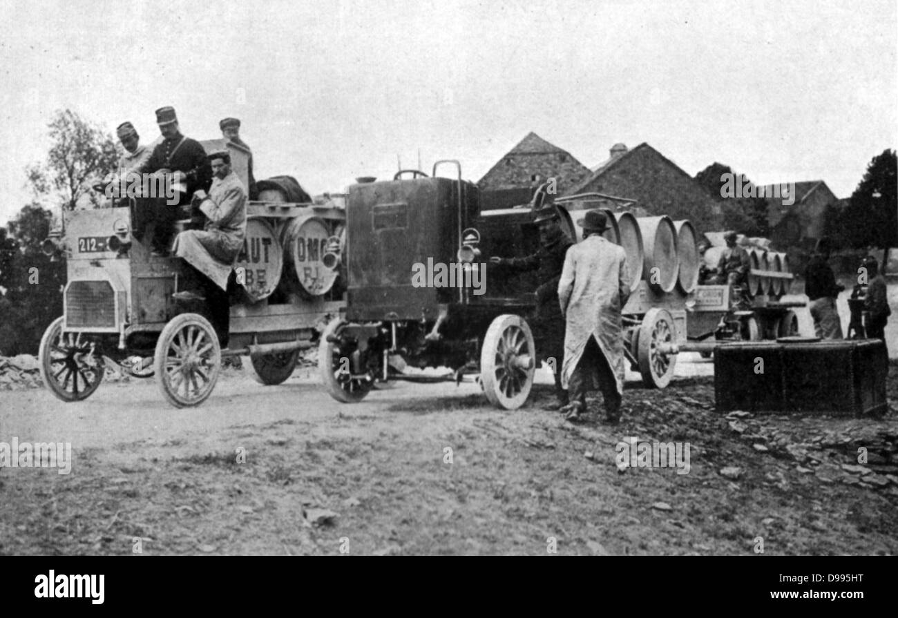 French army motorised trucks fitted with tanks for carrying drinking water, c1914. Stock Photo