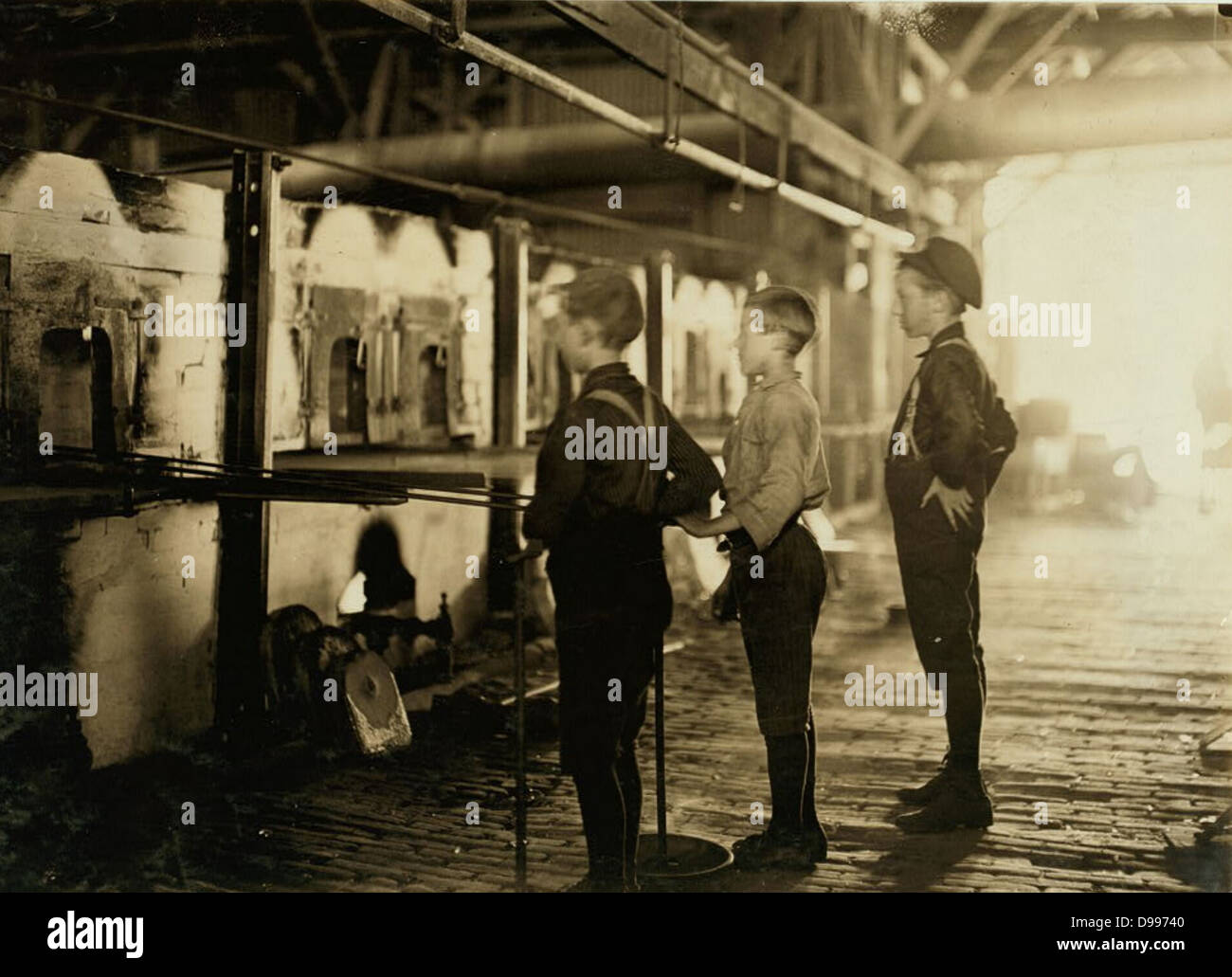 Boys at Lehr, Glass Works, West Virginia. 1908 Stock Photo