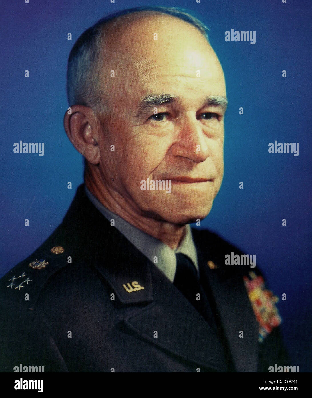 General of the US Army, Omar Nelson Bradley (February 12, 1893 – April 8, 1981) was one of the main U.S. Army field commanders in North Africa and Europe in World War II Stock Photo