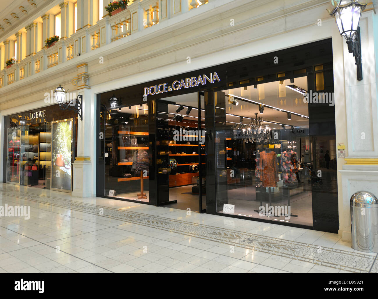 Dolce & Gabbana, lion, luxury shops, luxury shopping centre Villaggio ...