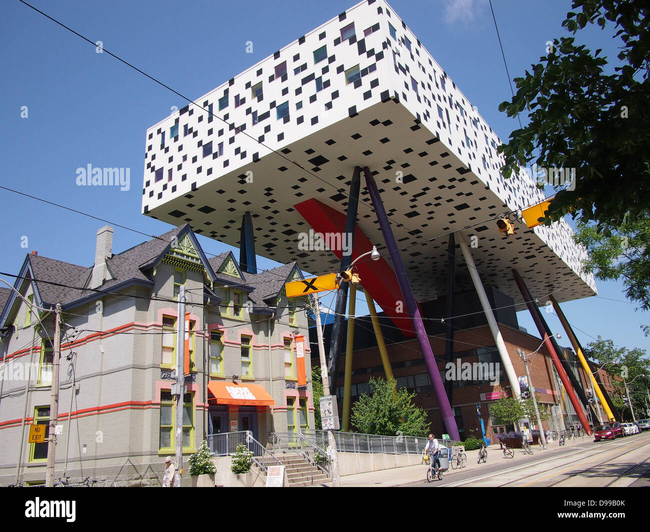 Ontario College of Art building on stilts Stock Photo Alamy
