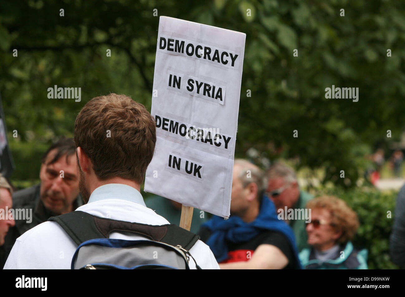 London, UK. 15th June 2013. "Stop the War Coalition" protest at the US embassy against the new Obama initiative to arm the rebels in Syria. Credit:  Mario Mitsis / Alamy Live News Stock Photo
