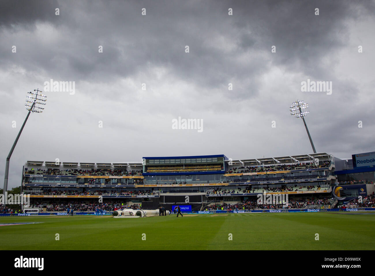 Edgbaston, UK. 15th June 2013. A general view of the ground during a rain break at the ICC Champions Trophy international cricket match between India and Pakistan at Edgbaston Cricket Ground on June 15, 2013 in Edgbaston, England. (Photo by Mitchell Gunn/ESPA/Alamy Live News) Stock Photo