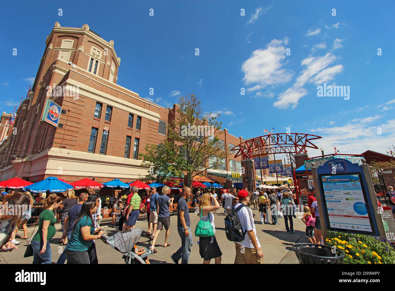 Crowd at the entrance to Navy Pier in Chicago Stock Photo