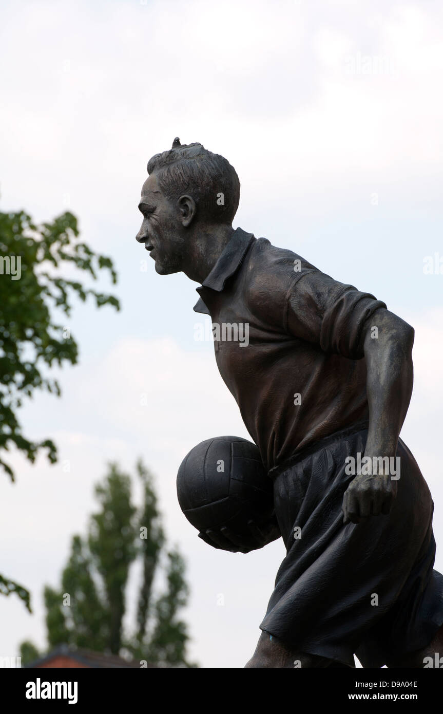 Billy Wright statue outside Molineux, Wolverhampton, UK Stock Photo