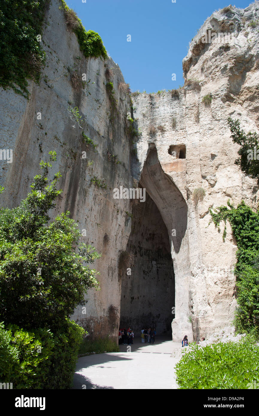 Grotto, Cave, Siracusa, Sicily, Italy , Grotte, Ohr des Dionysios, Syrakus,  Sizilien, Italien, Siracusa, Archaeologischer Park N Stock Photo - Alamy