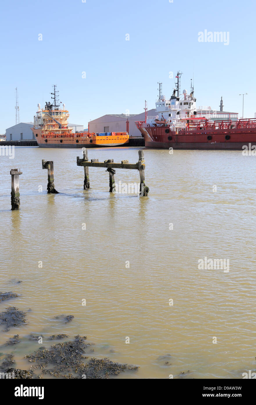 the port of great yarmouth on the norfolk coast Stock Photo Alamy