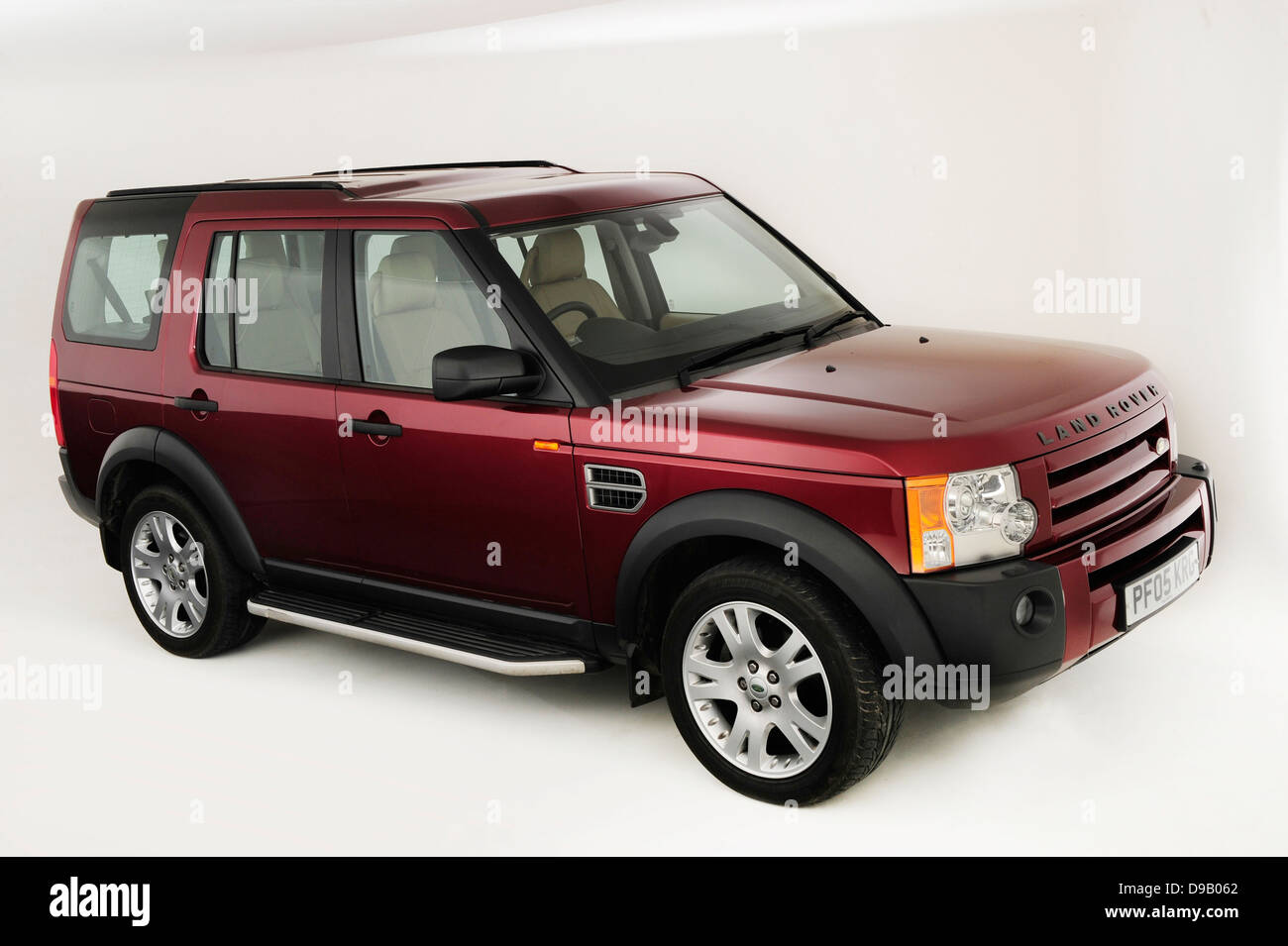 Land rover discovery 3 hi-res stock photography and images - Alamy