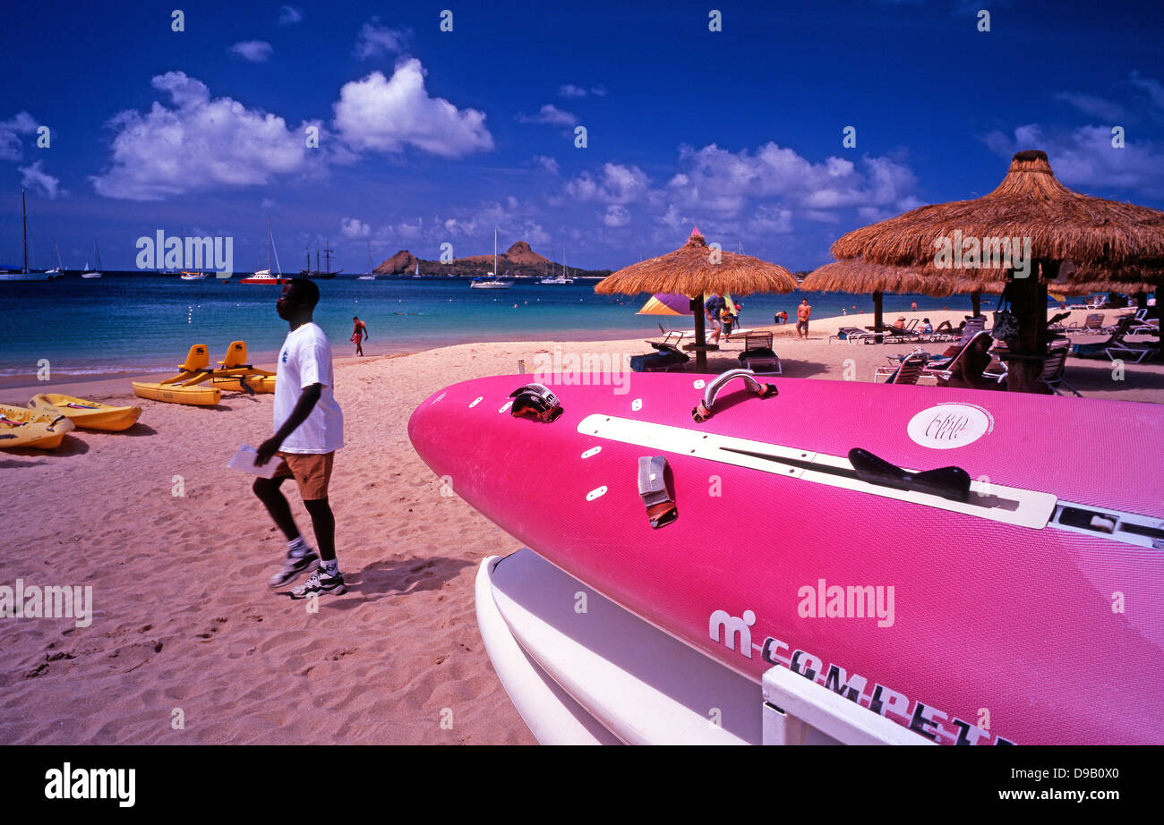 Pink canoes hires stock photography and images Alamy
