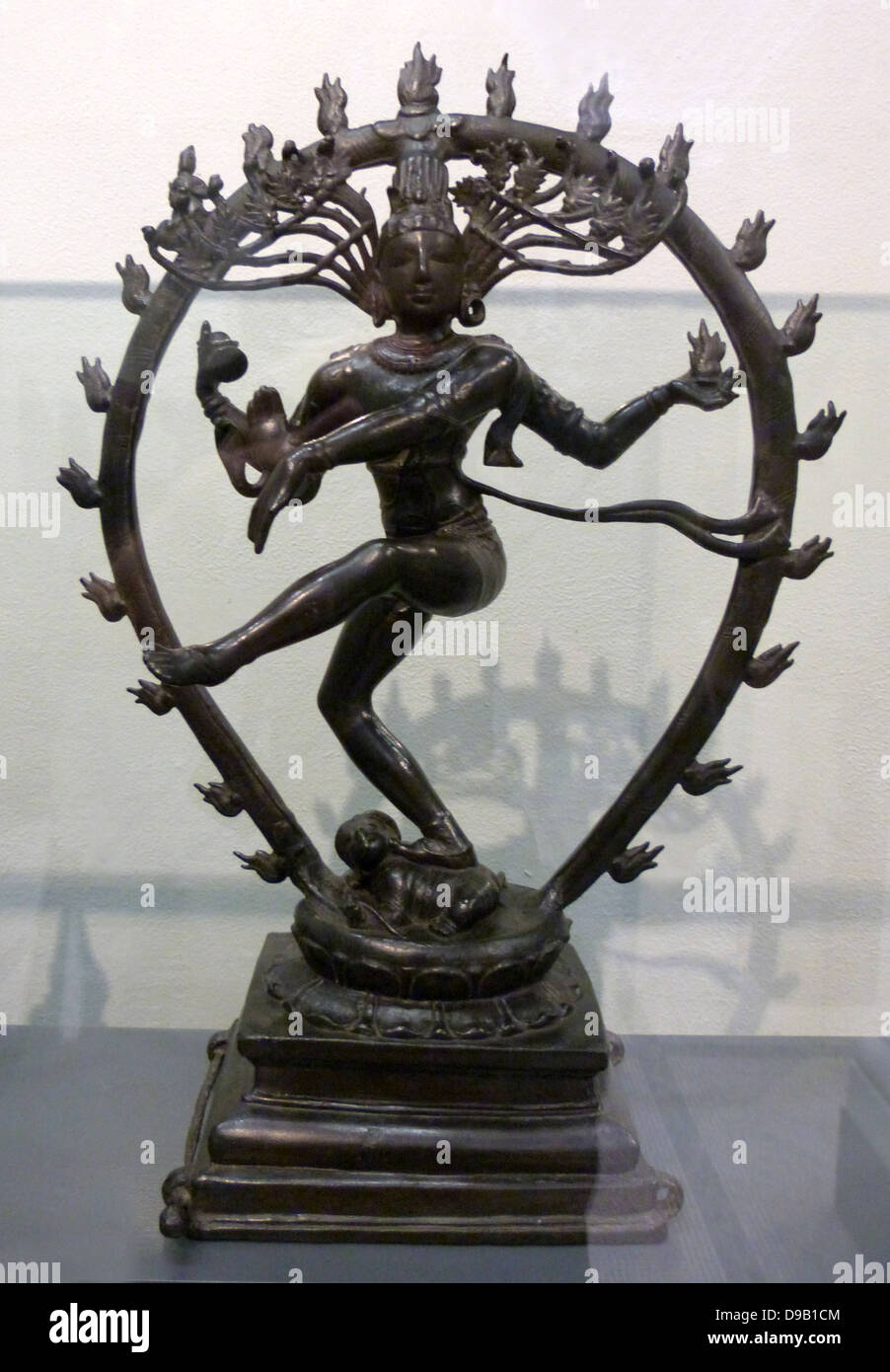 Shiva Nataraja, Lord of the Dance (900-50).  Copper Alloy. Southern India. Late Pallava/early Chola period. Shiva holds the drum, associated with sound and energy, in his upper right hand the flame in his upper left hand, balancing his roles as creator an Stock Photo
