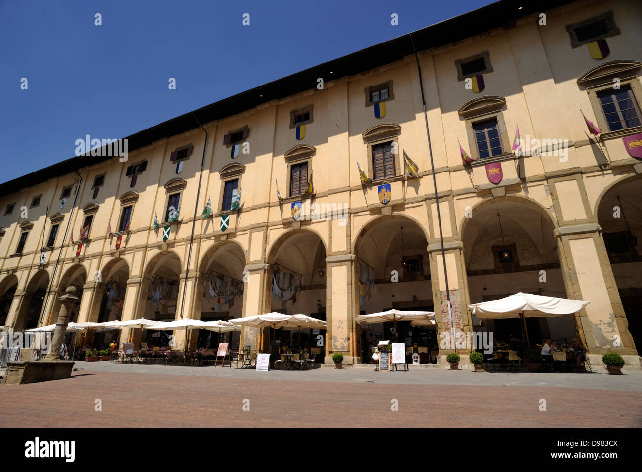 Italy, Tuscany, Arezzo, Piazza Grande, Palazzo delle Logge designed by Giorgio Vasari Stock Photo