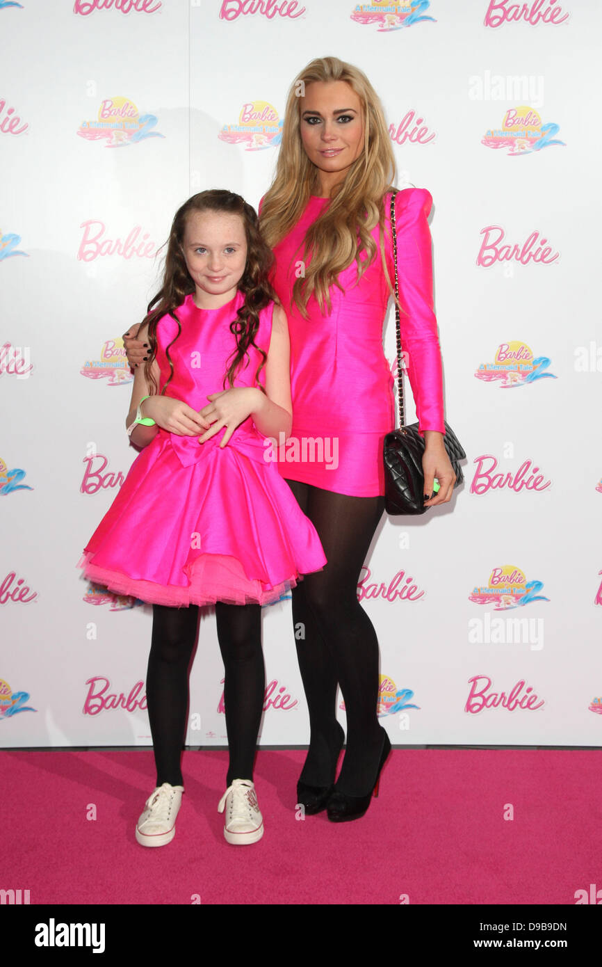 Amanda Harrington from Desperate Scousewives, with her daughter Barbie: A  Mermaid's Tale 2- Arrivals London, England - 12.02.12 Stock Photo - Alamy