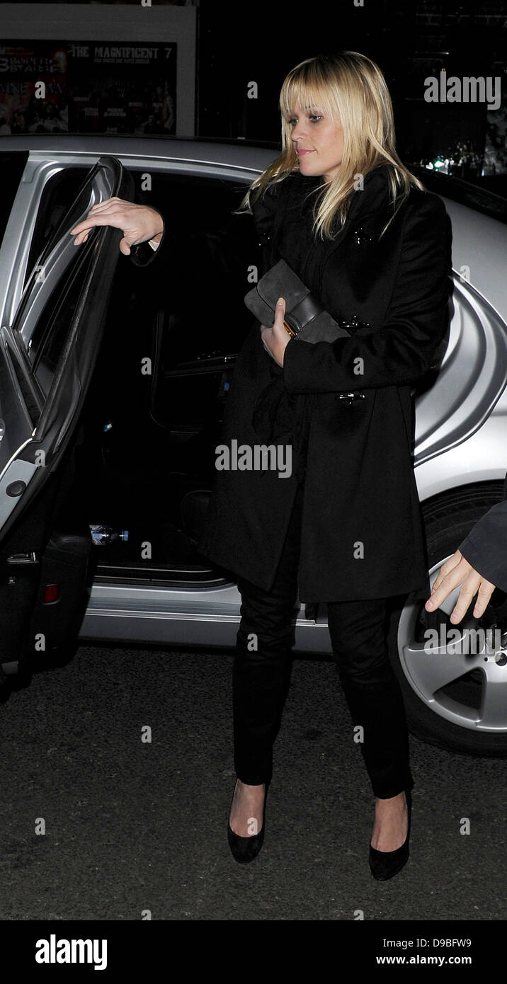 Reese witherspoon arriving at the arts club mayfair london england