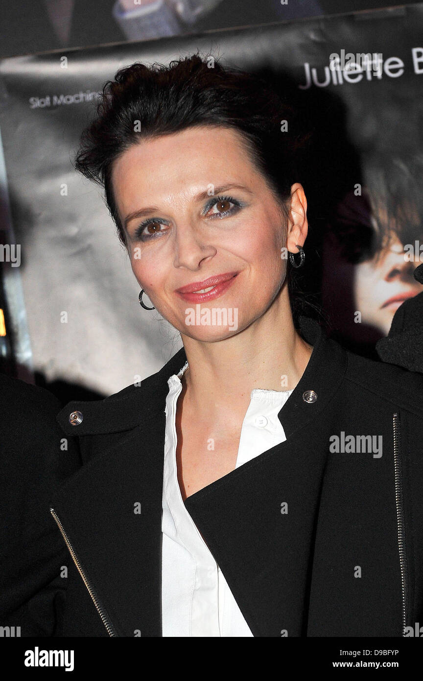 Juliette Binoche at the french premiere of 'Elles'. Paris, France - 31.