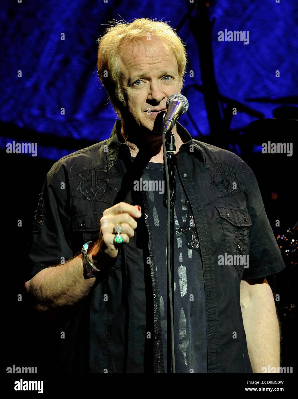 Lee Loughnane Chicago performs live at Massey Hall. Toronto, Canada -   Stock Photo - Alamy