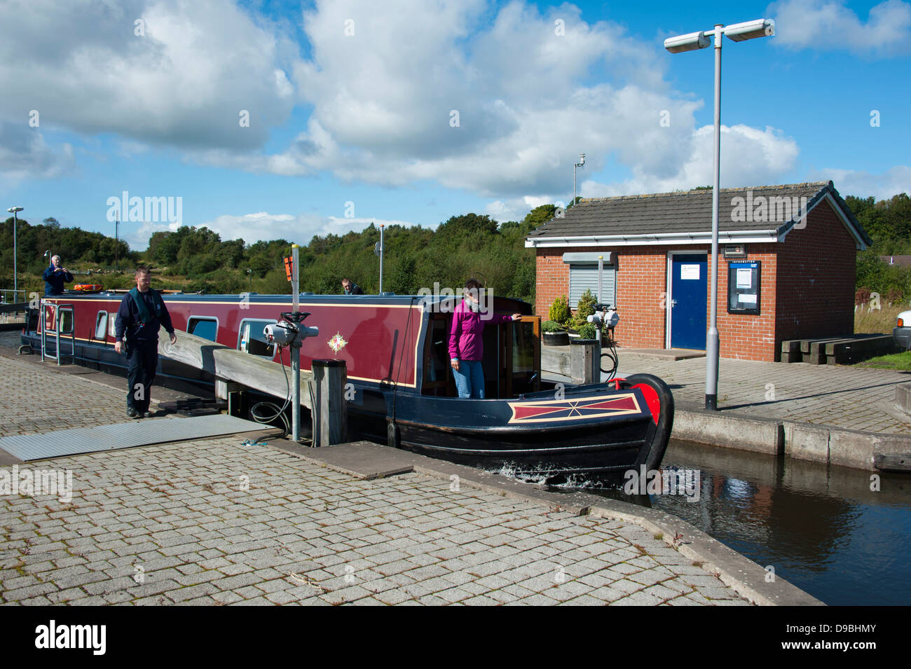 Sluice, Boat, Union Canal, Bonnybridge, Falkirk, Scotland, Great Britain, Europe |Schleuse, Boot, Union Kanal, Bonnybridge, Falk Stock Photo
