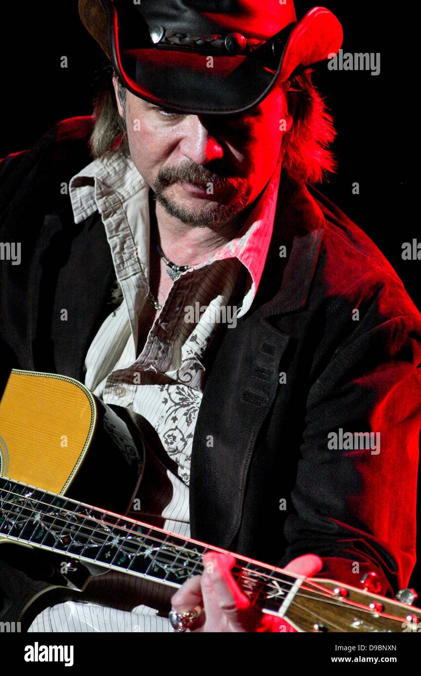 Travis Tritt performs live at the Sunrise Theatre in Fort Pierce Florida, USA - 28.01.12 Stock Photo