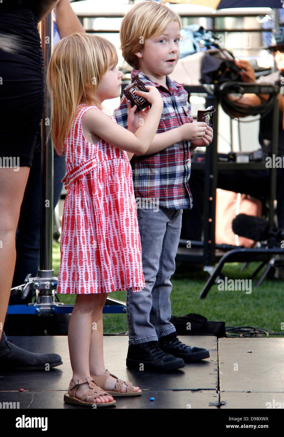 Liam and Stella McDermott play together whilst their parents Tori(00)