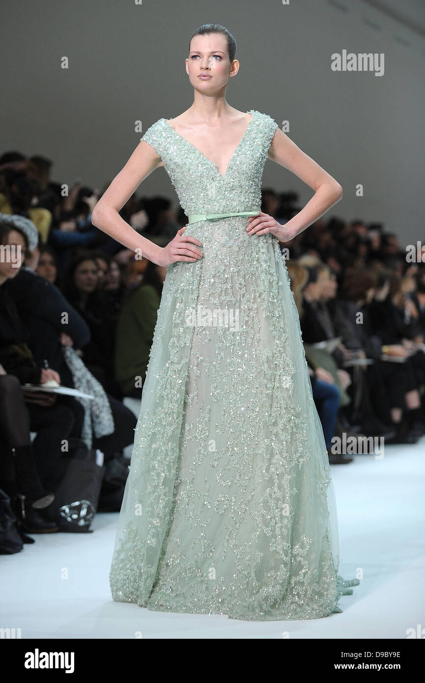 Model Paris Fashion Week Haute - Couture 2012 - Elie Saab - Catwalk Paris,  France - 25.01.12 Stock Photo - Alamy