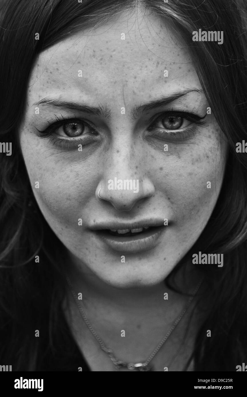 Girl black and white hi-res stock photography and images - Alamy
