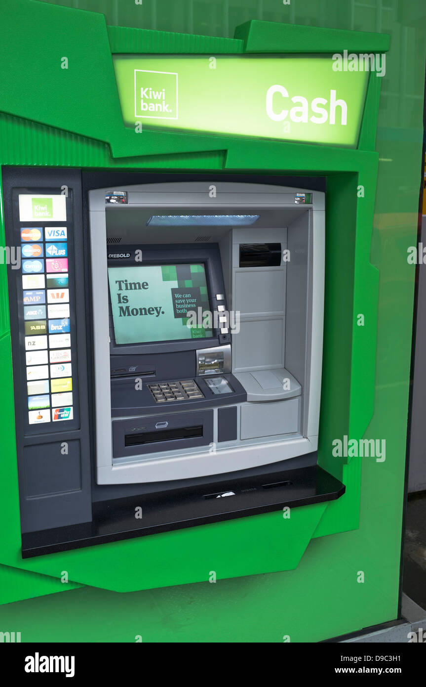 dh  BANKING NEW ZEALAND Kiwi Bank ATM machine Stock Photo