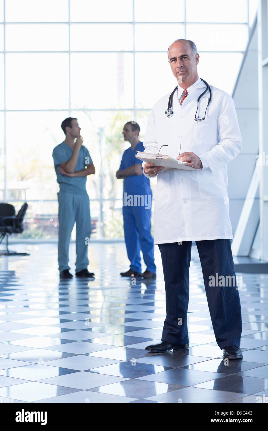 Mature female doctor medical hi-res stock photography and images - Alamy