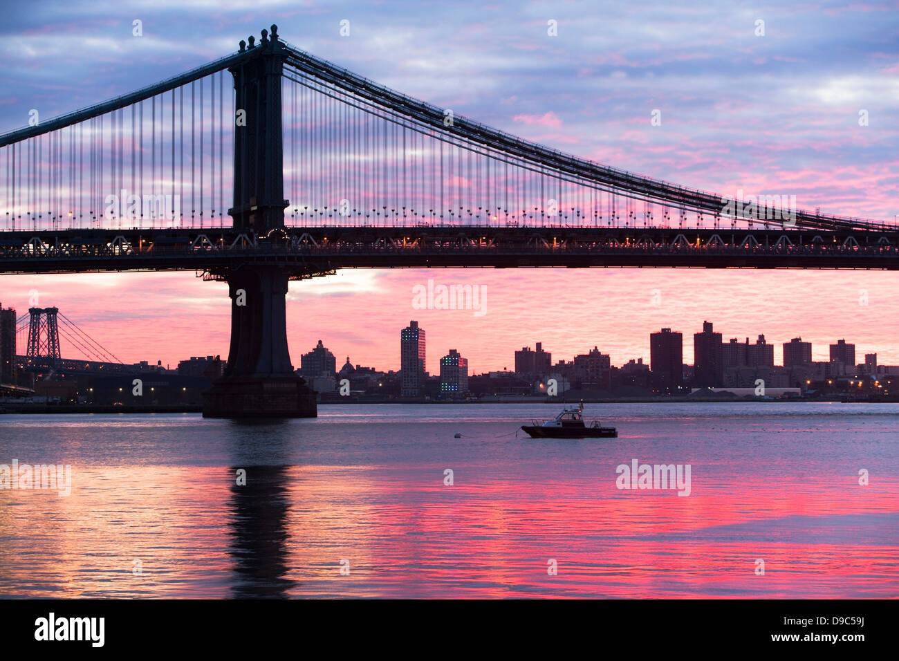 Manhattan bridge at sunset, New York City, USA Stock Photo - Alamy