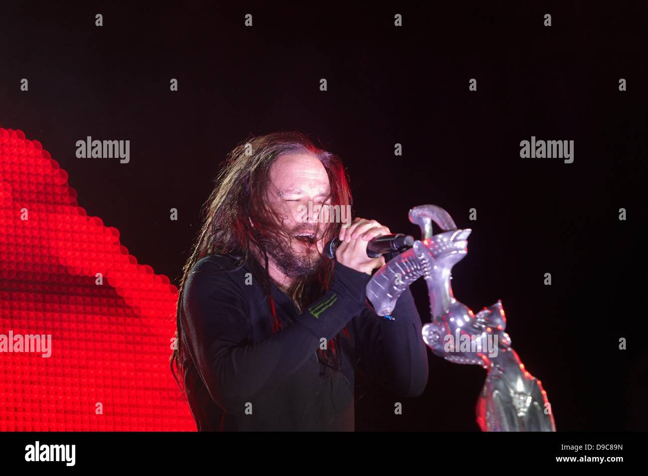The singer of the US-band Korn, Jonathan Davis, performs on stage during the 'Rock am Ring' festival in Nuerburg, Germany, 7 June 2013. Photo: Thomas Frey Stock Photo