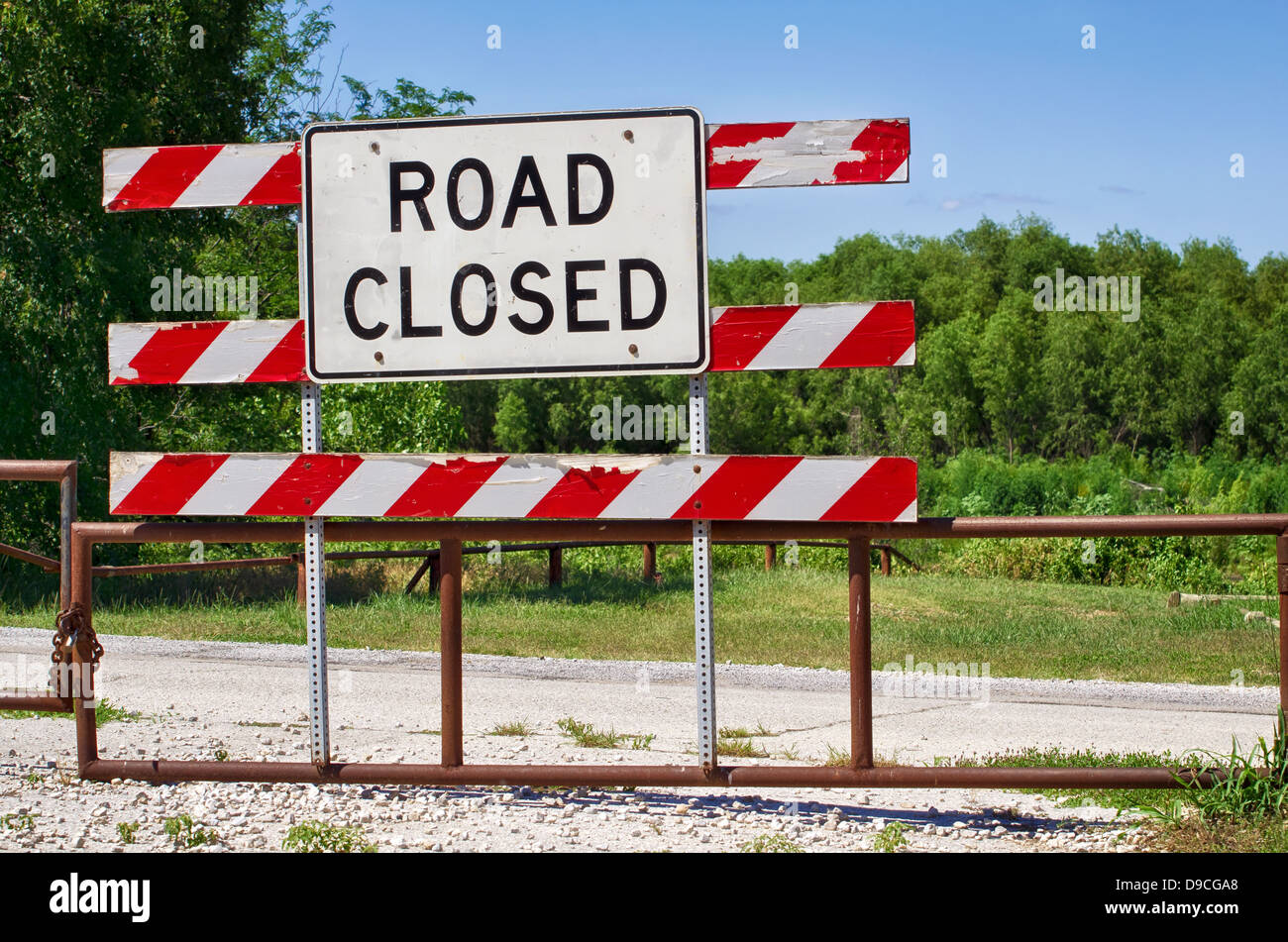 Construction barricade green hi-res stock photography and images - Alamy