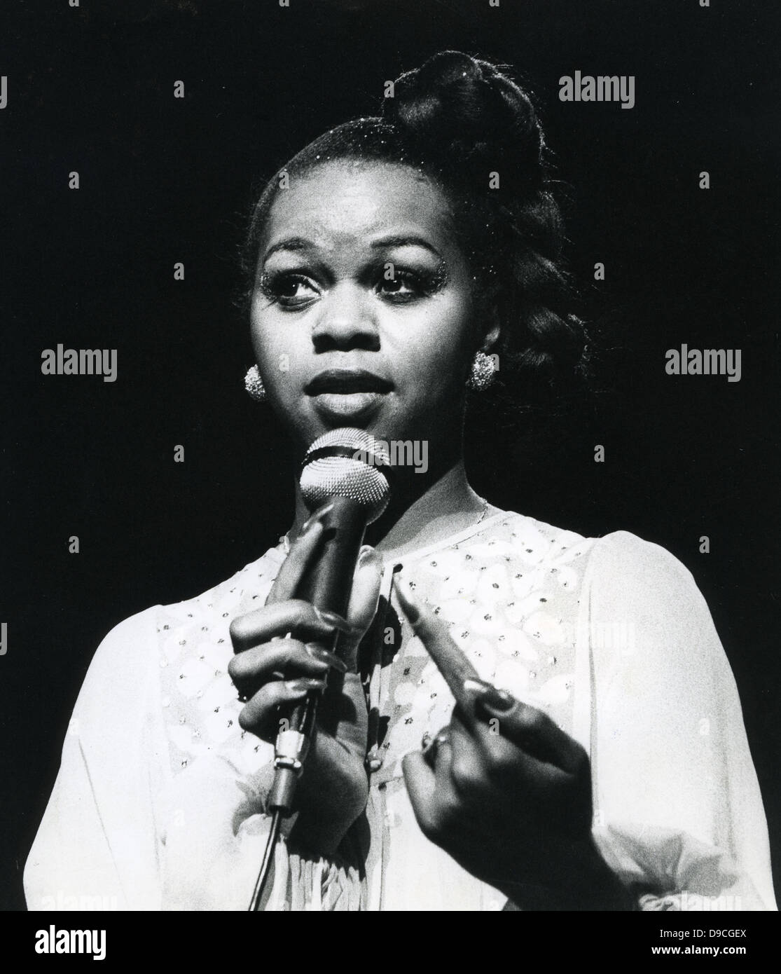 DENIECE WILLIAMS Promotional photo of US singer and record producer about  1972 Stock Photo