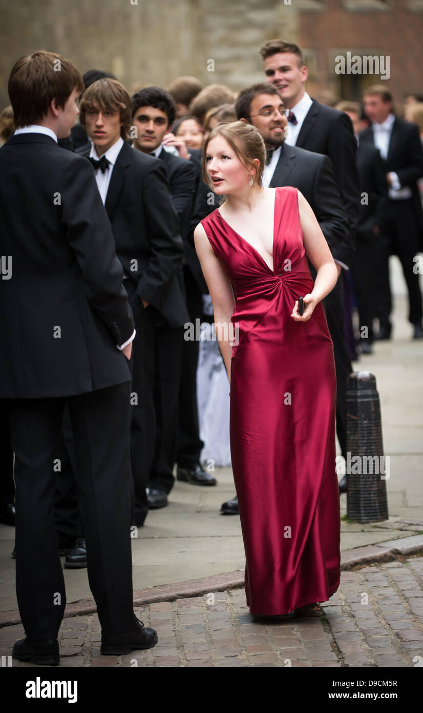 Cambridge, UK. 17th June, 2013. Students of Trinity college Cambridge heading of to their May Ball today after finnishing their exams. Cambridge U.K Credit:  JAMES LINSELL-CLARK/Alamy Live News Stock Photo