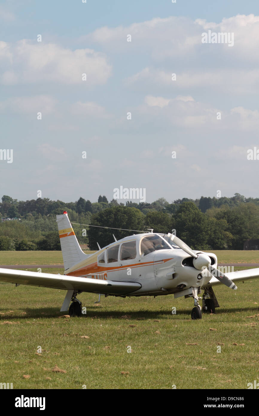 Parked aircraft hi-res stock photography and images - Alamy