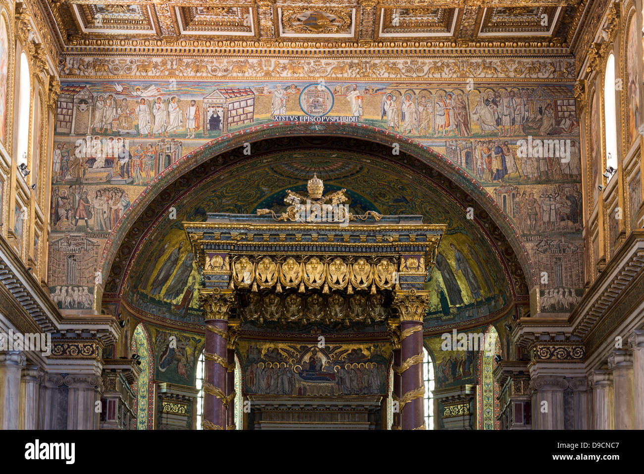5th century mosaics of Triumphal arch in Basilica di Santa Maria Maggiore, Rome, Italy Stock Photo
